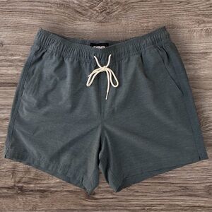 RSQ 5.5” Swim Shorts. Medium.